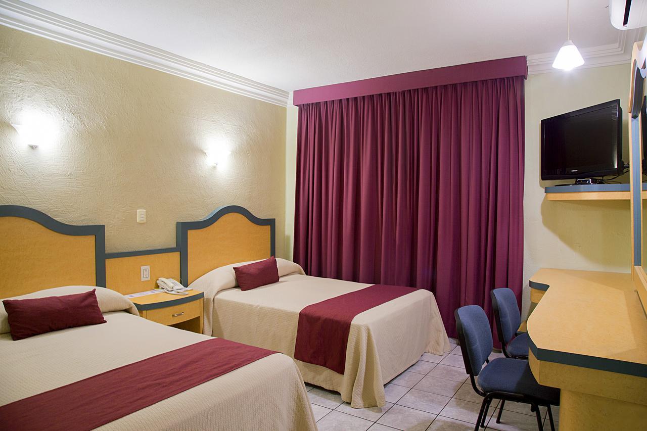 Hotel Madrid Минатитлан Экстерьер фото