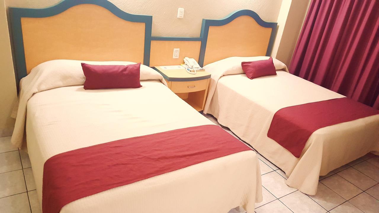 Hotel Madrid Минатитлан Экстерьер фото